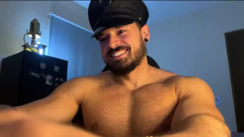 lucasfit24 online show from November 11, 12:46 am