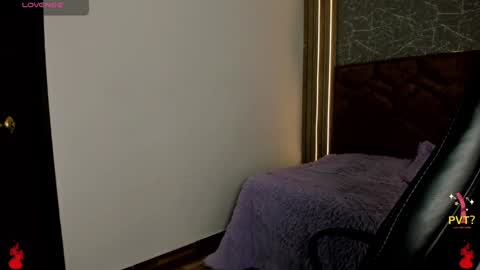 Snapshot of lucia_star_ chatting on January 17, 9:17 pm lucia star  online show from January 17, 9:17 pm