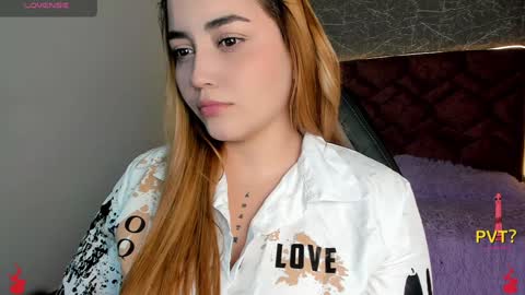 Snapshot of lucia_star_ chatting on February 4, 7:33 pm lucia star  online show from February 4, 7:33 pm