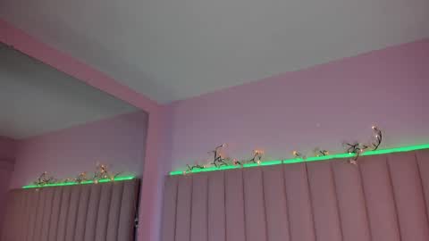 lucianablake online show from April 3, 4:30 am