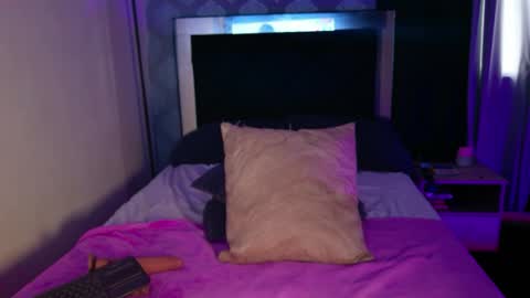 luciangels online show from April 29, 11:59 am