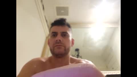 lucianopc online show from December 1, 6:55 am