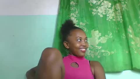 lucie196645 online show from April 19, 6:32 pm