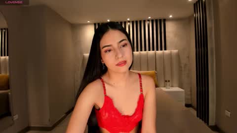 Lucie Martin online show from March 2, 7:09 pm