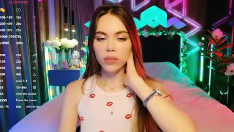 MimiFors online show from October 13, 7:05 pm