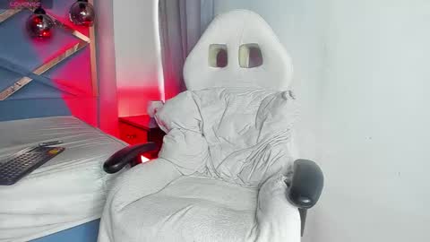 Leo online show from March 6, 12:04 pm