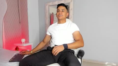 Leo online show from February 11, 11:36 am