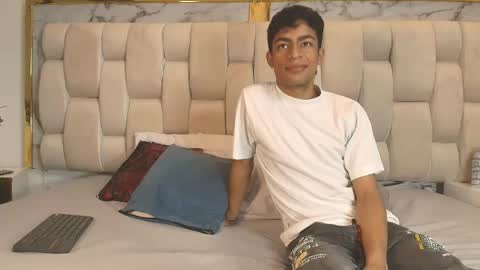 LUCK AND SAMUEL online show from April 20, 1:52 am