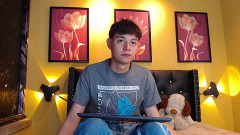 luckk_ online show from April 8, 4:37 am