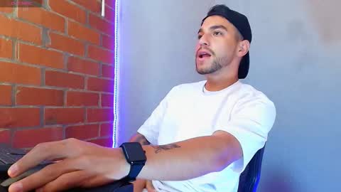 Snapshot of lucky_blessed chatting on October 22, 3:13 pm lucky_blessed online show from October 22, 3:13 pm