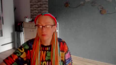 lucky_licky20 online show from September 9, 2:44 am