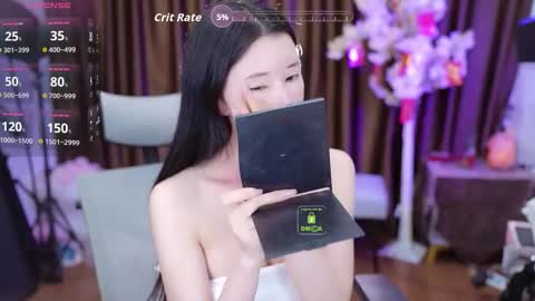 Snapshot of lucy__bb chatting on October 24, 1:50 am Lucy online show from October 24, 1:50 am