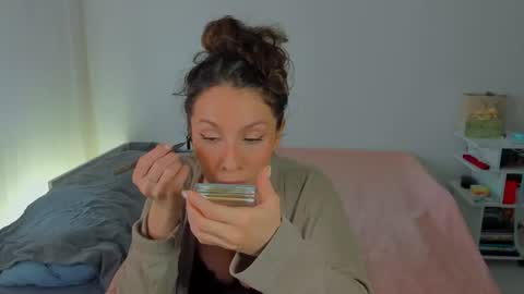 lucy__ray online show from June 11, 11:19 am