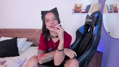 Snapshot of lucy_ferreiraa chatting on March 10, 7:00 am Your Lucy online show from March 10, 7:00 am