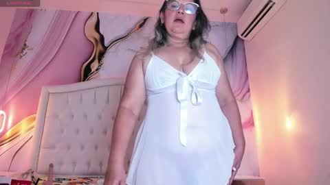 Lucy online show from April 18, 7:58 pm