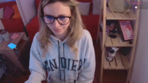 lucy online show from January 28, 3:04 am