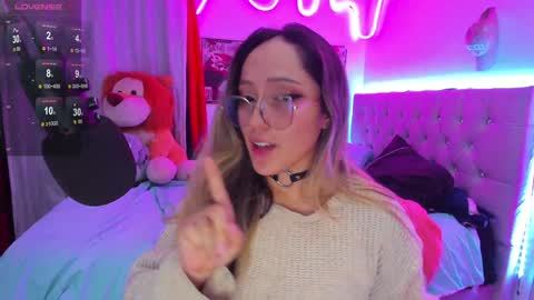 Lucy online show from February 2, 5:32 am