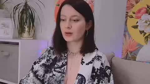 Lucy online show from February 19, 6:43 pm