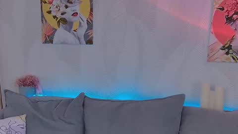 Lucy online show from December 13, 9:24 am