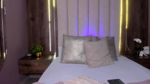 Snapshot of lucysalvatore chatting on October 2, 6:07 pm Lucy online show from October 2, 6:07 pm