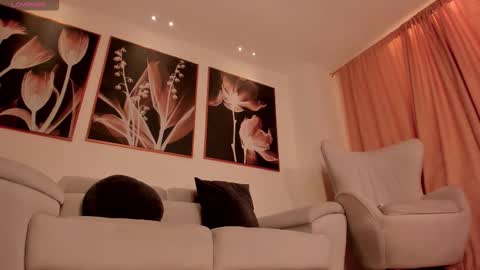 Lucy online show from October 29, 10:32 pm