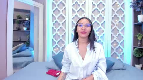 Lucy Liiu online show from March 3, 7:07 pm