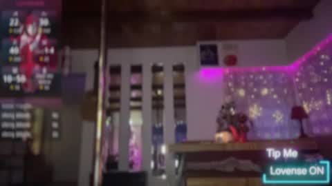 Luubeam             INSTA luubeammm TWITTER lunaisreallycu1 online show from February 3, 6:40 am