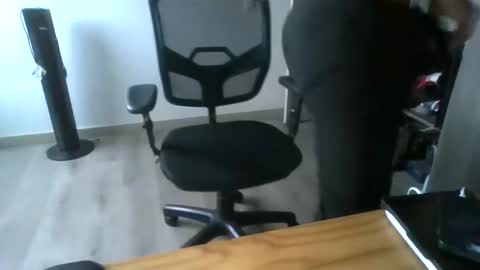 luhizu87871987 online show from November 8, 10:24 pm