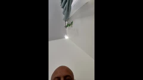 luis07cv online show from December 21, 10:16 pm