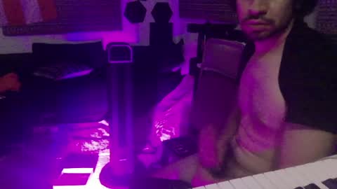 luis603ito online show from August 9, 3:23 am