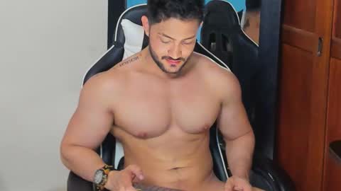 luis_baptista online show from September 24, 2:29 am