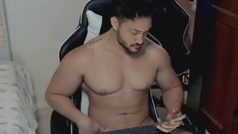 luis_baptista online show from July 22, 1:19 am