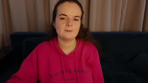 Snapshot of luisa_rosee chatting on February 16, 12:43 pm Luisa Rosee online show from February 16, 12:43 pm