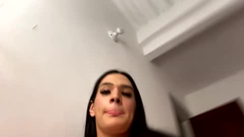   Luisa Fernanda  online show from October 17, 7:45 am