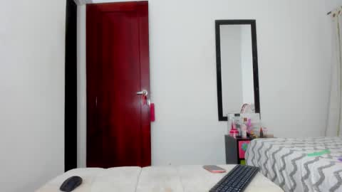   Luisa Fernanda  online show from November 18, 4:37 am