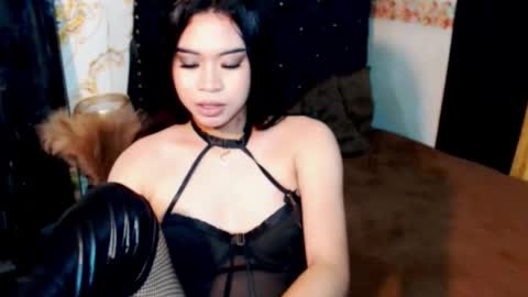Snapshot of luisaellanor chatting on February 5, 6:37 pm luisaellanor online show from February 5, 6:37 pm
