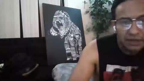 luisjg24hrs online show from April 17, 6:54 pm