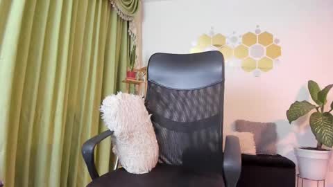 Luka Castillo online show from March 16, 5:44 am