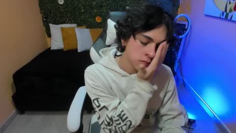 Luke online show from December 20, 8:23 pm