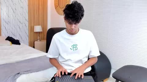 Luke online show from February 26, 6:37 pm