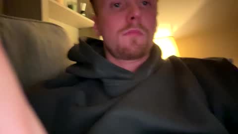 lukeeeeey96 online show from November 3, 10:44 pm