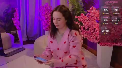 lullarose online show from October 13, 1:24 pm
