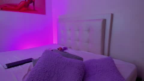 BRENDA TATIANA online show from February 19, 12:22 pm