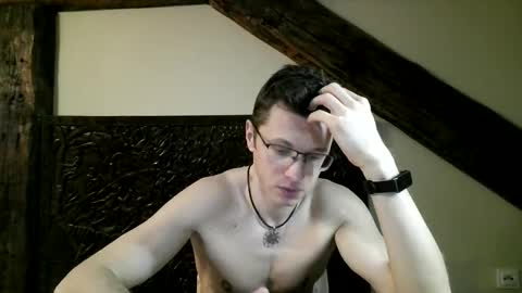 Andrew independent model 2000-0000 CET daily online show from April 19, 6:10 pm