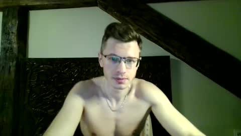 Andrew independent model 2000-0000 CET daily online show from March 20, 11:10 pm