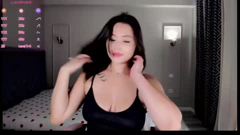 Mina online show from April 14, 8:28 am