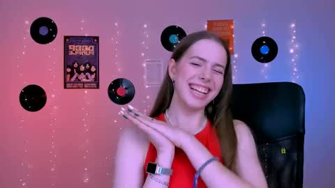 Sweet Lumi online show from May 21, 7:37 am