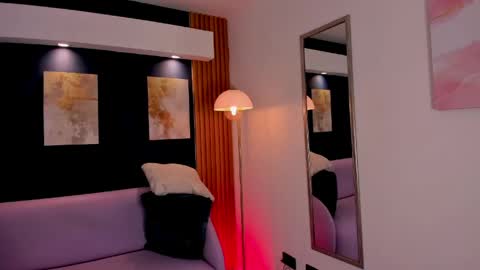 Lumier  online show from April 18, 8:31 pm