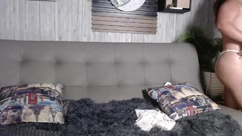 Luna online show from April 15, 7:58 pm