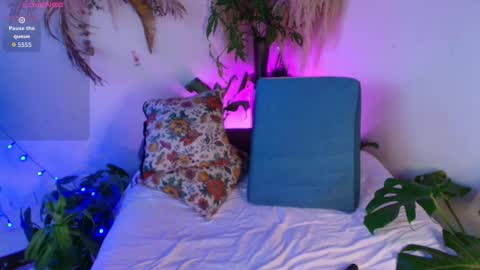 Luna online show from February 27, 5:16 pm